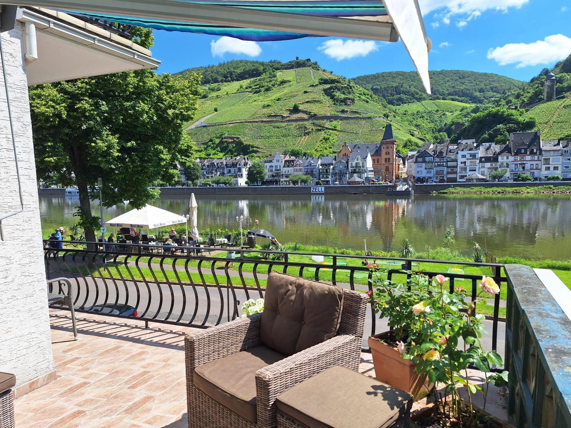 "Ferienhaus An Der Mosel" Цел ан дер Мозел Екстериор снимка