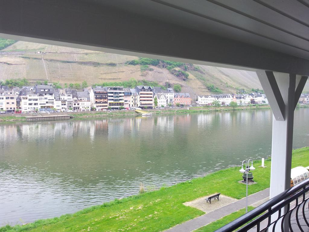 "Ferienhaus An Der Mosel" Цел ан дер Мозел Стая снимка
