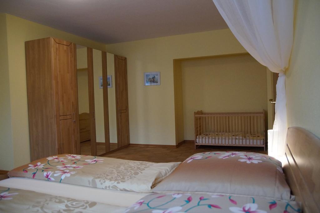 "Ferienhaus An Der Mosel" Цел ан дер Мозел Екстериор снимка